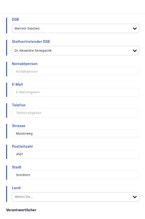 Änderungsprotokoll-Seitenleiste mit Zeitstempeln und Benutzernamen der letzten Änderungen